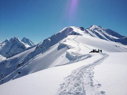 Plakat White Risk: winterliche Bergtouren clever planen