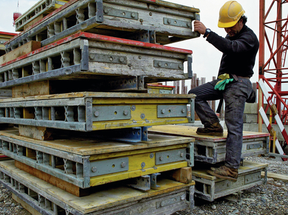 Plus de sécurité pour les travailleurs temporaires sur chantier