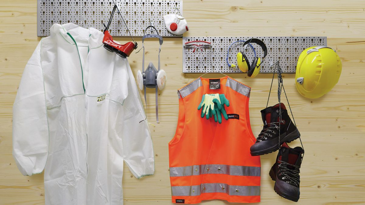 Arbeiten mit Persönlicher Schutzausrüstung (PSA)